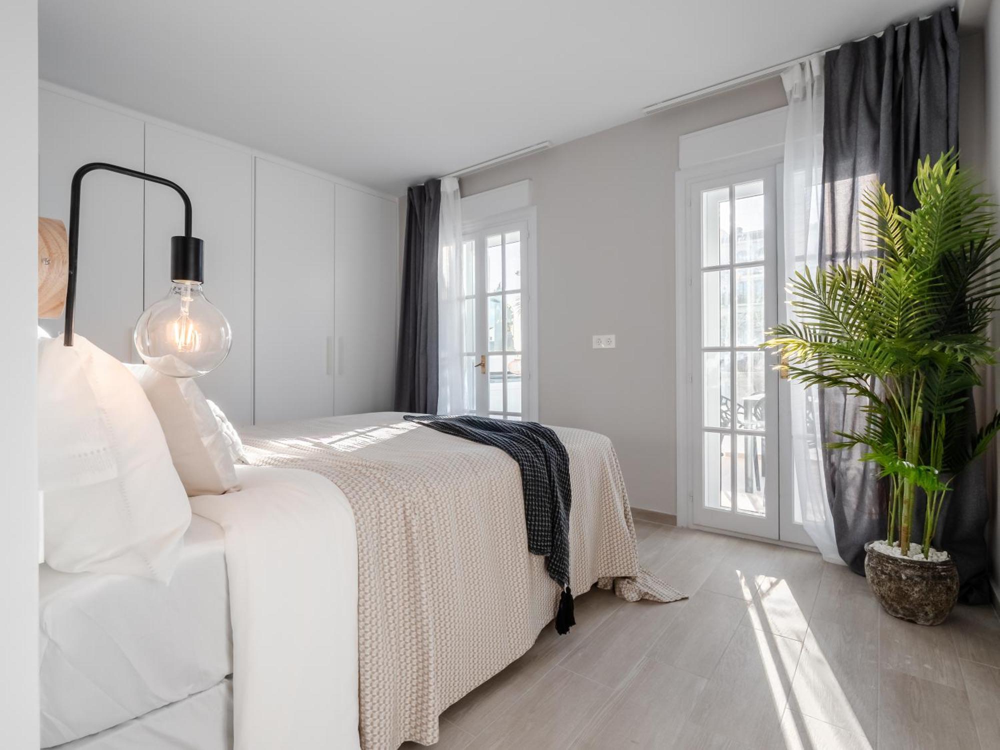 3 Bdrm Stylish Apt W Pool In Puerto Banus Marbella Exterior photo
