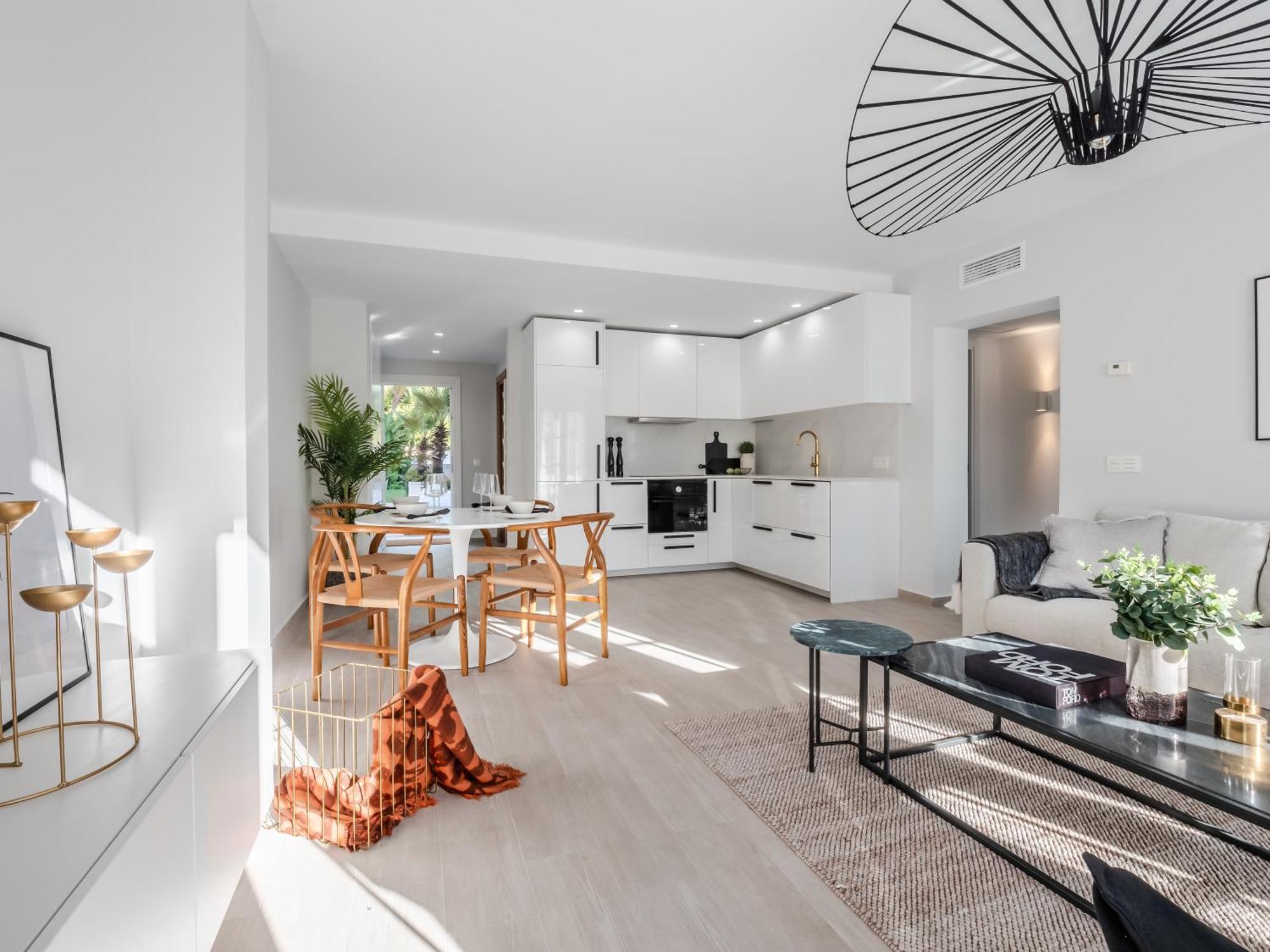 3 Bdrm Stylish Apt W Pool In Puerto Banus Marbella Exterior photo