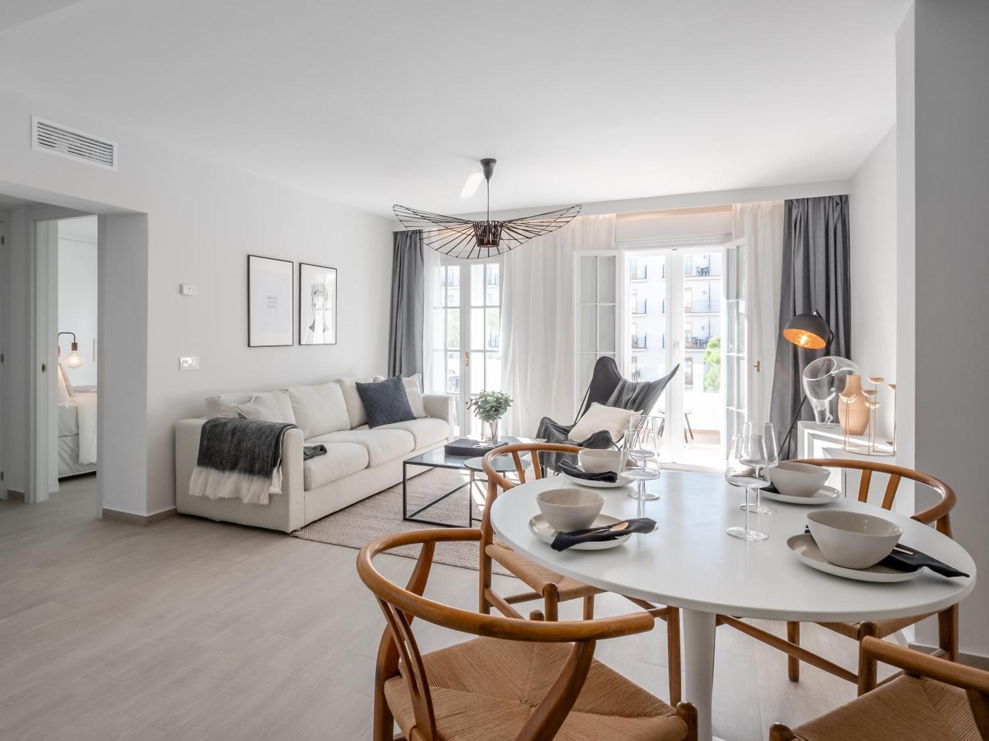 3 Bdrm Stylish Apt W Pool In Puerto Banus Marbella Exterior photo